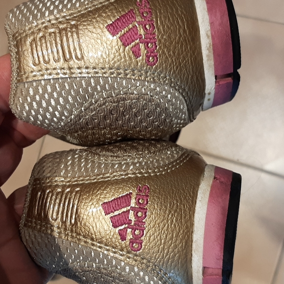 Sport shoes - Picture 3 of 5